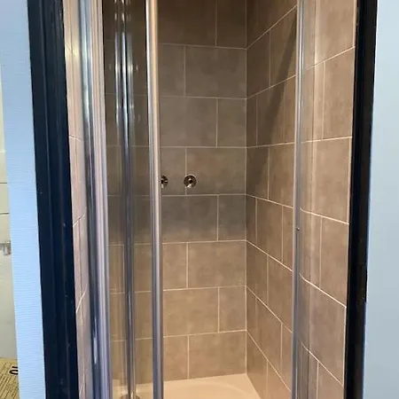דירה Modern Downtown Cosy Nest *