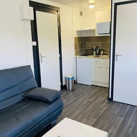 דירה Modern Downtown Cosy Nest אמיינס